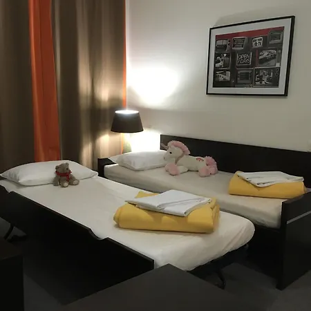 Nemea Aeroport 3*