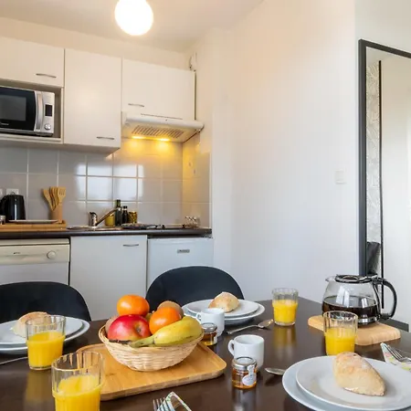 Nemea Aeroport Apartmanhotel Toulouse