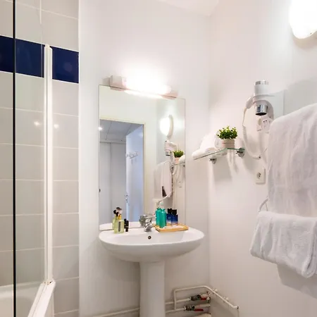 Nemea Aeroport Apartmanhotel 3*