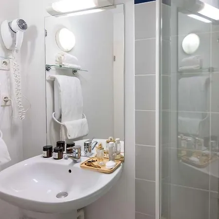 Nemea Aeroport Apartmanhotel 3*