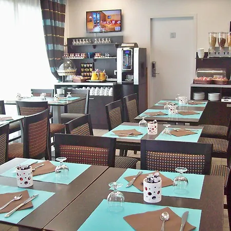 Nemea Aeroport Apartmanhotel