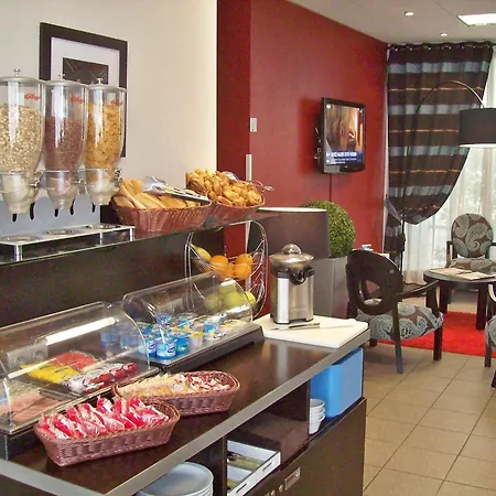 Nemea Aeroport 3*